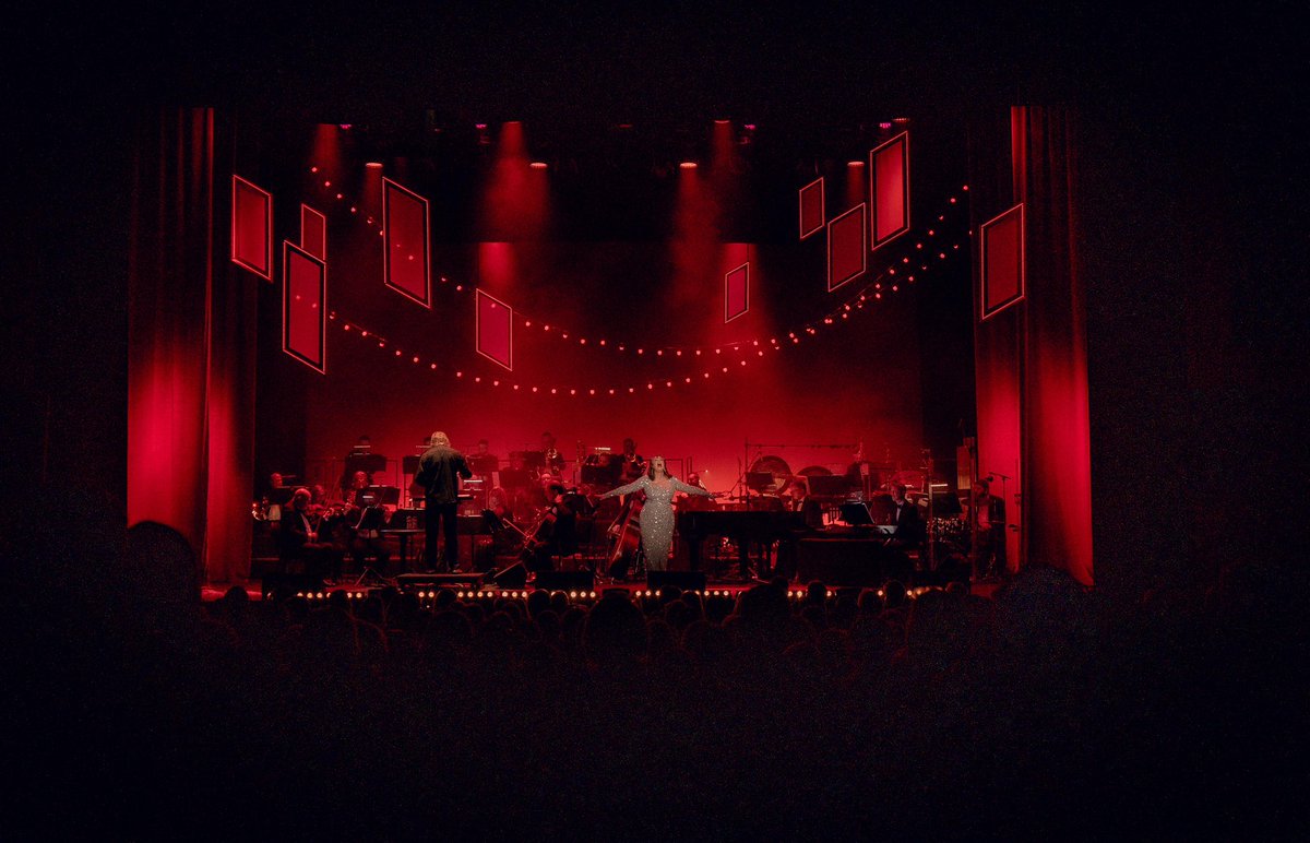 #corkproms <a href="/CorkOperaHouse/">Cork Opera House</a>