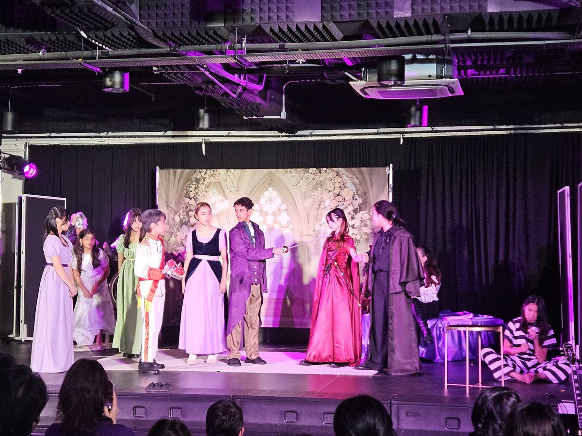 Zach Post (@zpostedu) on Twitter photo What a great display of Creative Confidence and Effective Communication at our recent MS Drama Production! Congratulations to all involved.
<a href="/aishongkong/">American International School</a>
<a href="/asimpsonEDU/">Anita Simpson</a>
<a href="/DoctorBaumA/">Aaron N. Baumgartner</a>
<a href="/Meg_Rob22/">Meghan Robertson</a>
<a href="/hsp_andy/">AndyHSP</a>
<a href="/mkaurais/">Mandy Kaur</a>
#RedBrick125 What a great display of Creative Confidence and Effective Communication at our recent MS Drama Production! Congratulations to all involved.
<a href="/aishongkong/">American International School</a>
<a href="/asimpsonEDU/">Anita Simpson</a>
<a href="/DoctorBaumA/">Aaron N. Baumgartner</a>
<a href="/Meg_Rob22/">Meghan Robertson</a>
<a href="/hsp_andy/">AndyHSP</a>
<a href="/mkaurais/">Mandy Kaur</a>
#RedBrick125