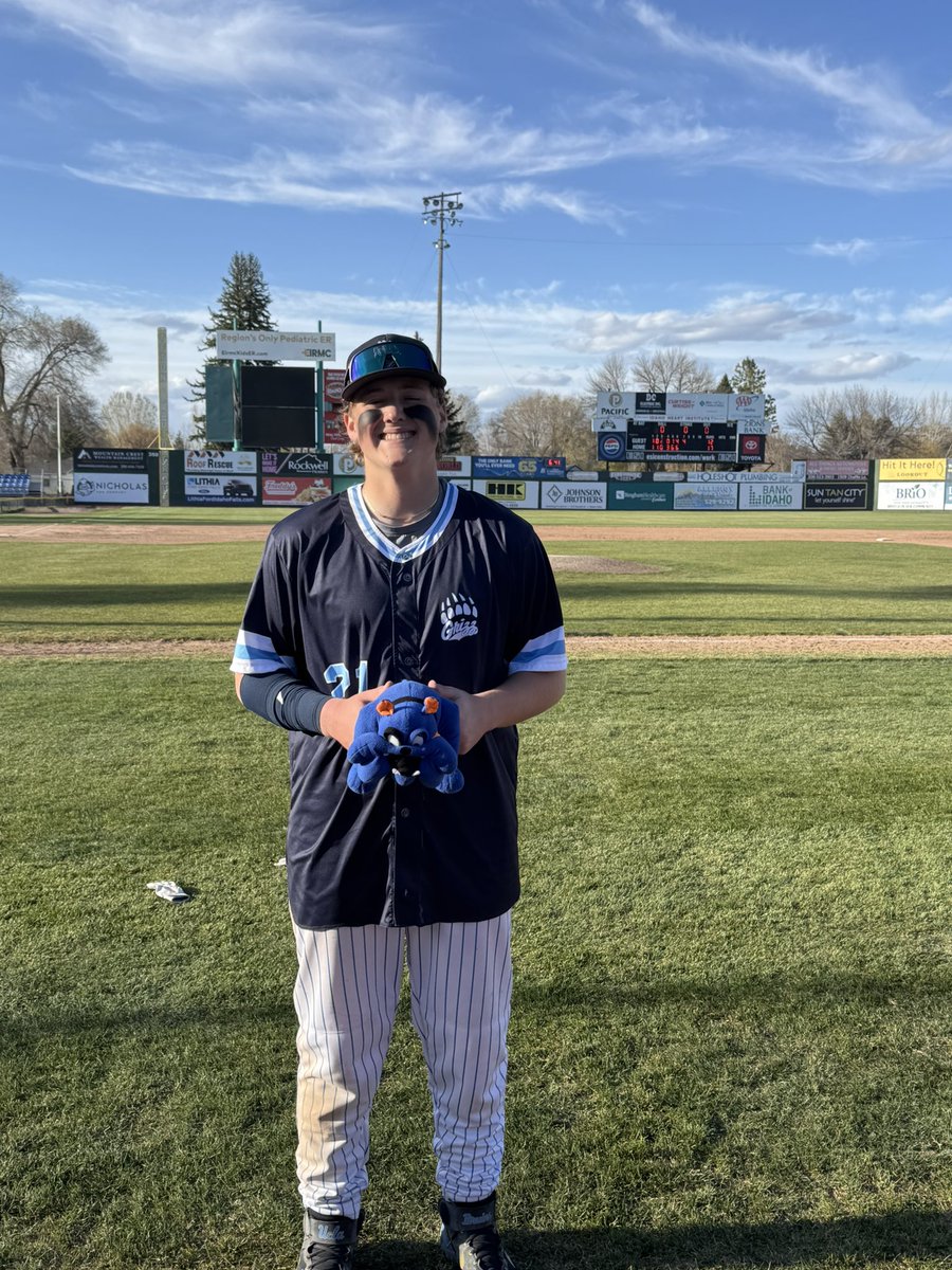 Skyline Baseball (@shsgrizzbsbl) on Twitter photo Grizz beat Rigby in a barn burner 17-12! Great day at the plate all around…<a href="/HaydenNahay/">Hayden Nahay</a> was the BULLDOG POTG! He went 2-2 with a 3-run homer 3 walks and 5 (!!!) RBI! Final regular season series vs Blackfoot coming up on Thurs. & Fri. Grizz beat Rigby in a barn burner 17-12! Great day at the plate all around…<a href="/HaydenNahay/">Hayden Nahay</a> was the BULLDOG POTG! He went 2-2 with a 3-run homer 3 walks and 5 (!!!) RBI! Final regular season series vs Blackfoot coming up on Thurs. & Fri.