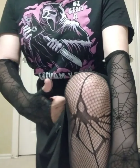 PhoenixFinch_'s tweet photo. tried to get a pic of the leggins and gloves together to kind of show em off both 

*also I mistyped in the OG post I meant I LOVE spider theme stuffed not "loved", I still very much love spiders :D https://t.co/GgbW5QLmNa