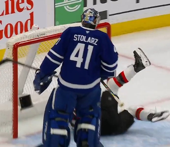 Leafs vs Sens game 2 in a single image