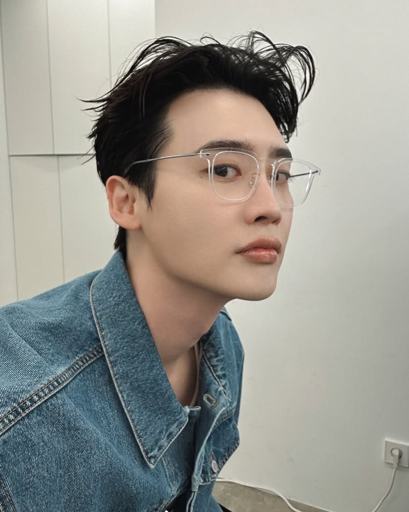 LJSFansPhil's tweet photo. UPDATE | 23 April 2025

Lee Jong Suk IG Update

Caption: 😊☺️😄😁😋

@jongsuk0206

#LeeJongSuk #LeeJongSukFansPhilippines 

+ https://t.co/aBSN4zZE4e