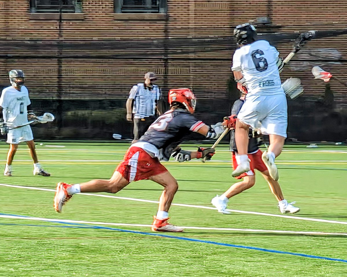 Oh yeah, that's my guy (16yo) on the left.
🔥🥍🔥 #Lacrosse #LongPoleDefender