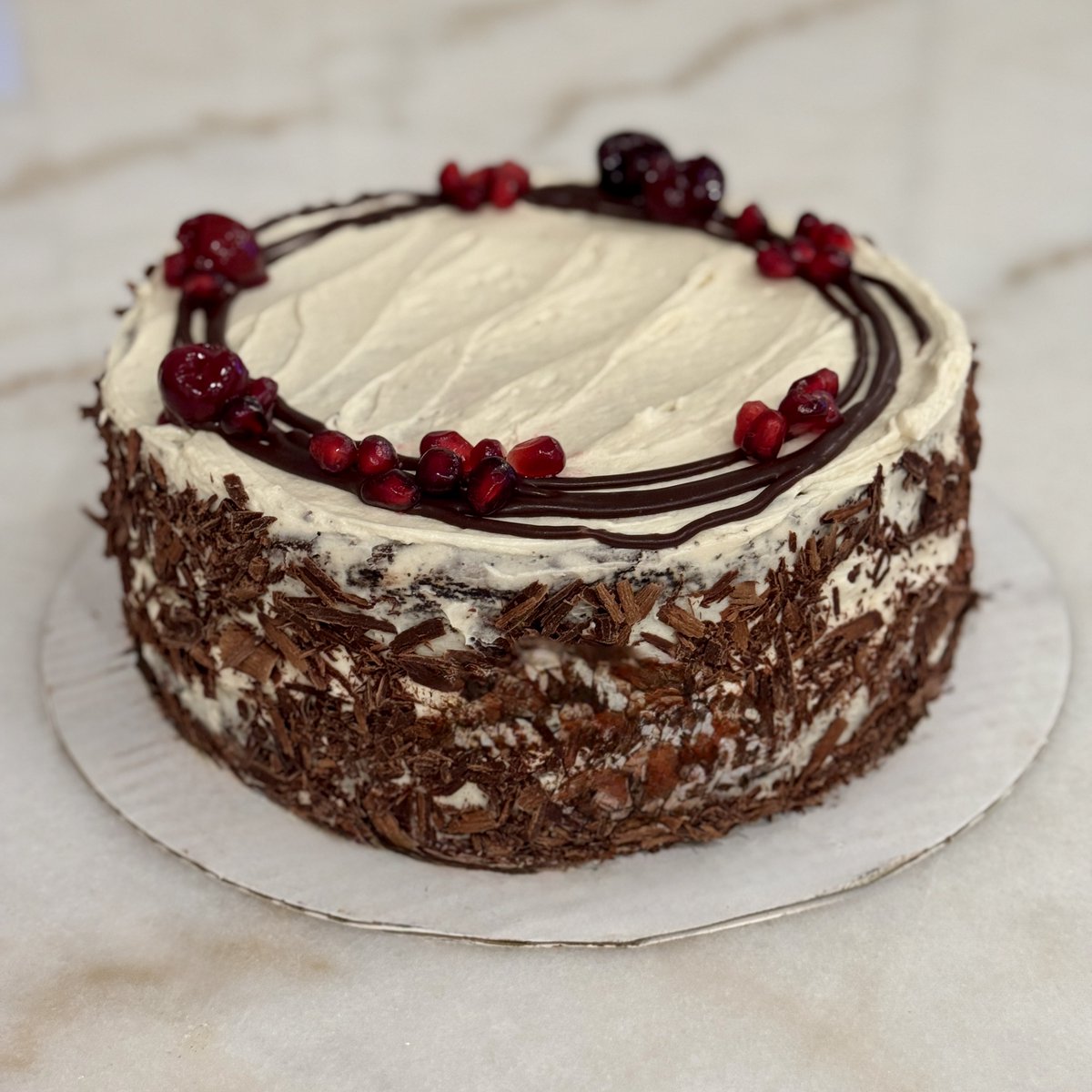 My wife makes the most beautiful and delicious cakes 🤤