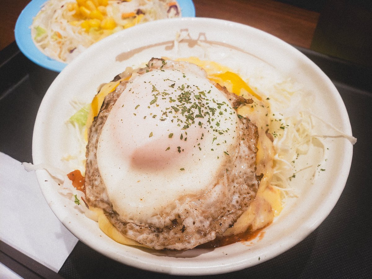 He_ga_data's tweet image. #アキネコ飯
これは昨日食べたチーズバーガー丼です