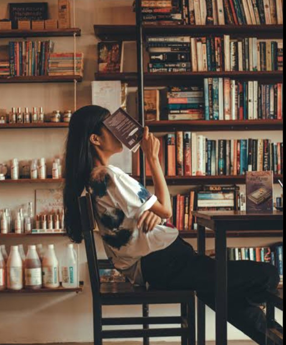 ChessVanii's tweet photo. आज... Special day है.....🙌🤌
किसीने मुझे wish नहीं किया...

चलो में ही कर देती हु...🫶
Happy International Book Day❣️

#worldbookday2025 #book_lovers https://t.co/TfhItEDeCu