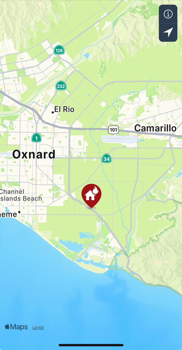VCFD_PIO's tweet image. #Woodincident; #VCFD is on scene of a vegetation fire in the 3700 block of Daufu Road in the Oxnard plains. Units are reporting an approximate 1/2 an acre of vegetation involved with extension to greenhouses in the area. Firefighters from VCFD, Oxnard Fire and Federal Fire