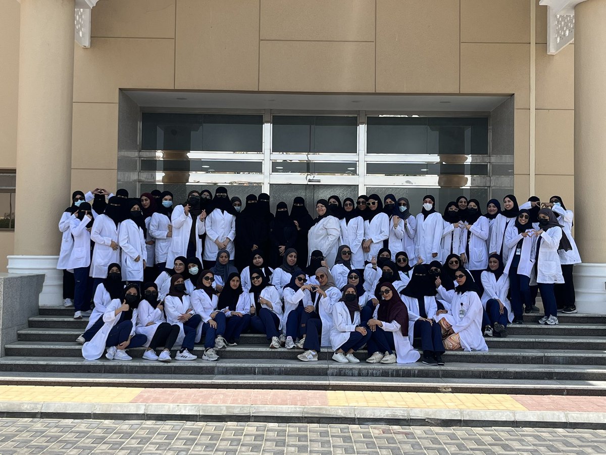 #جامعة_الإمام_عبدالرحمن_بن_فيصل 
مبروك التخرج ياأجمل دفعه 🎓🎓 
<a href="/NURS222_IAU/">NURS222 🎓</a>