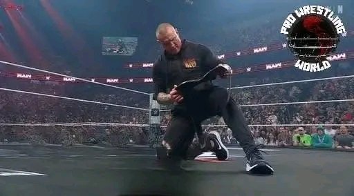 Qjkeid_sa's tweet photo. I wonder if the voices Randy has been hearing in his head all these years is just John Cena messing with him? 🤔
#UncleEvan #WWERaw https://t.co/cy8MuJD4ol