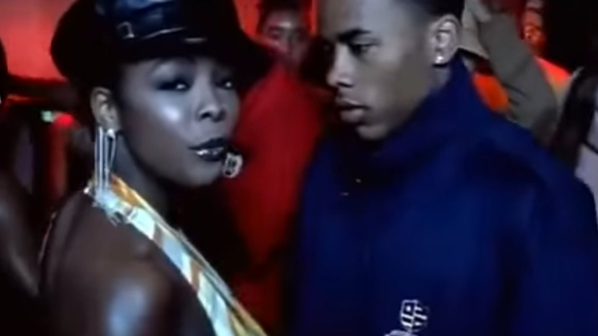 PopBase's tweet photo. 23 years ago today, Khia released ‘My Neck, My Back (Lick It).’ https://t.co/9EXuBx9his