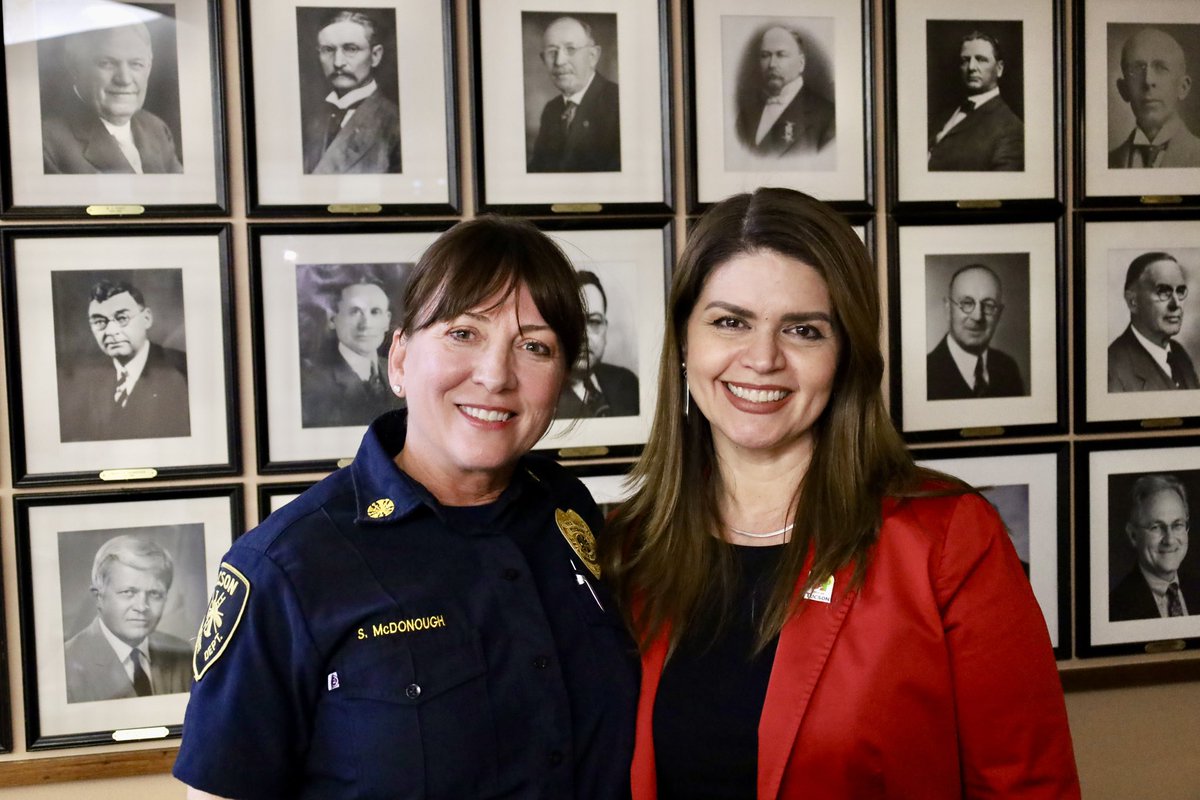 Another FIRST in the books! Congratulations to #Tucson Fire Chief Sharon McDonough!