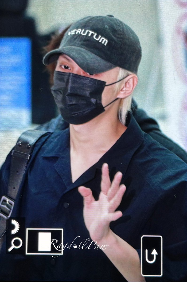 RagdollPaw610's tweet photo. 250423 ICN 출국

#문준휘 #文俊辉 
#준 #JUN⁠⁠⁠ #ジュン
#세븐틴⁠⁠ #SEVENTEEN⁠⁠ https://t.co/RpP449ffsc