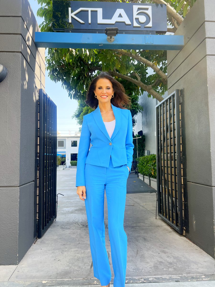 Lu Parker (@luparker) on Twitter photo Back at work today @ktla after some soul-filling happy times with friends & family.
"Keep your face always toward the sunshine..." Walt Whitman
Suit by <a href="/KarlLagerfeld/">KARL LAGERFELD</a>
#bekind #KindnessMatters #sunshine Back at work today @ktla after some soul-filling happy times with friends & family.
"Keep your face always toward the sunshine..." Walt Whitman
Suit by <a href="/KarlLagerfeld/">KARL LAGERFELD</a>
#bekind #KindnessMatters #sunshine
