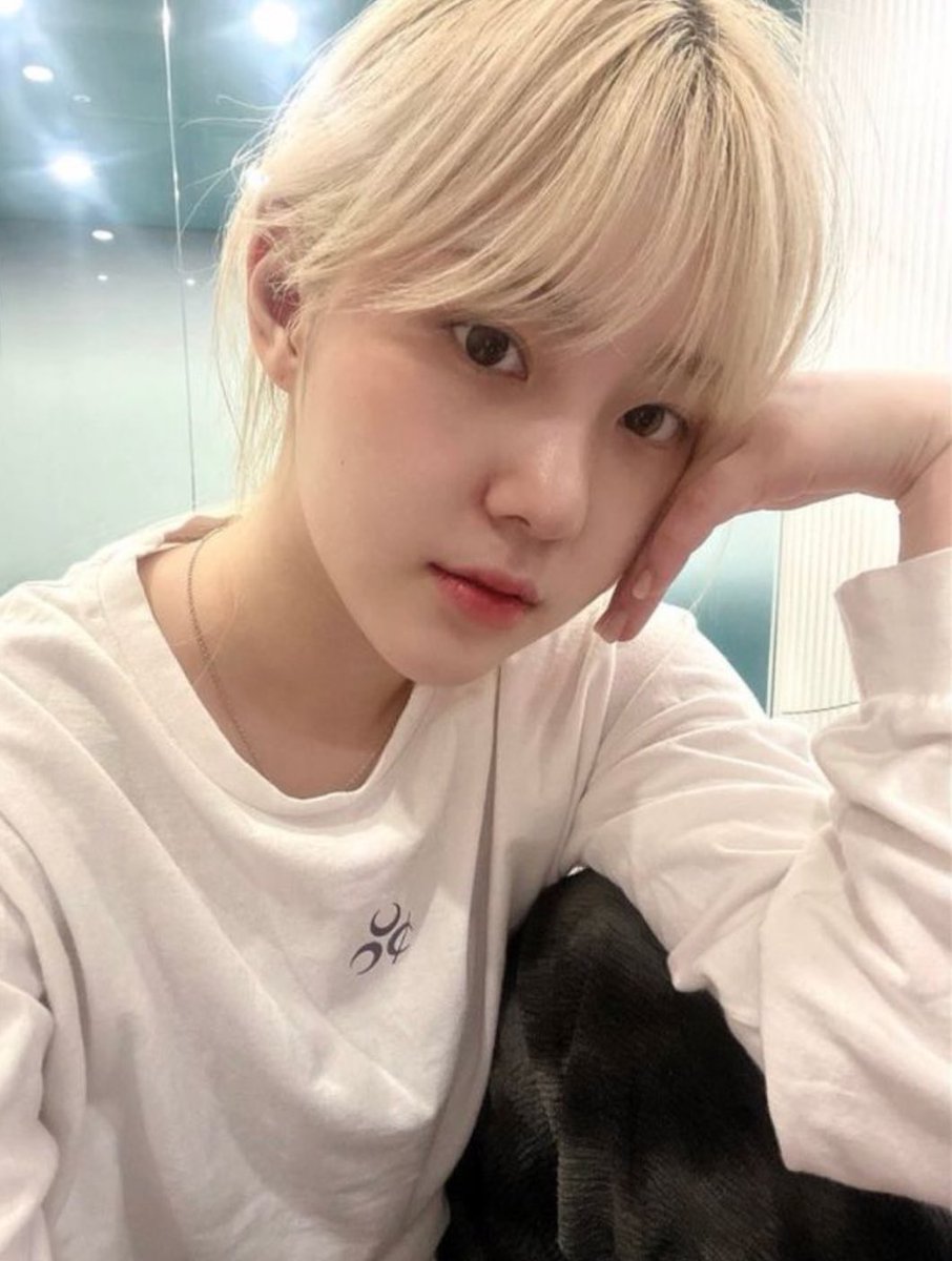 chaehyun_bby's tweet photo. her - will always be my fav https://t.co/n3qacUqh9K