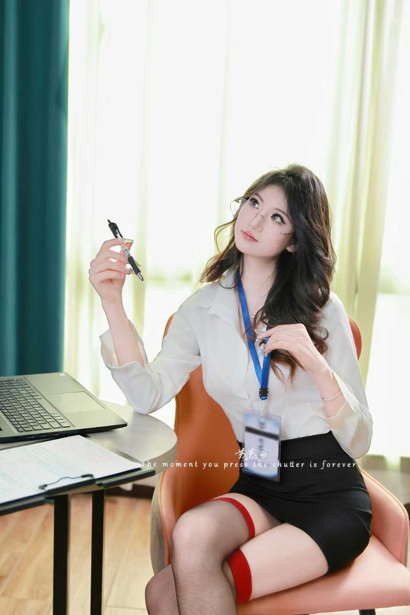 老板，我报告做完了可以下班了麽！