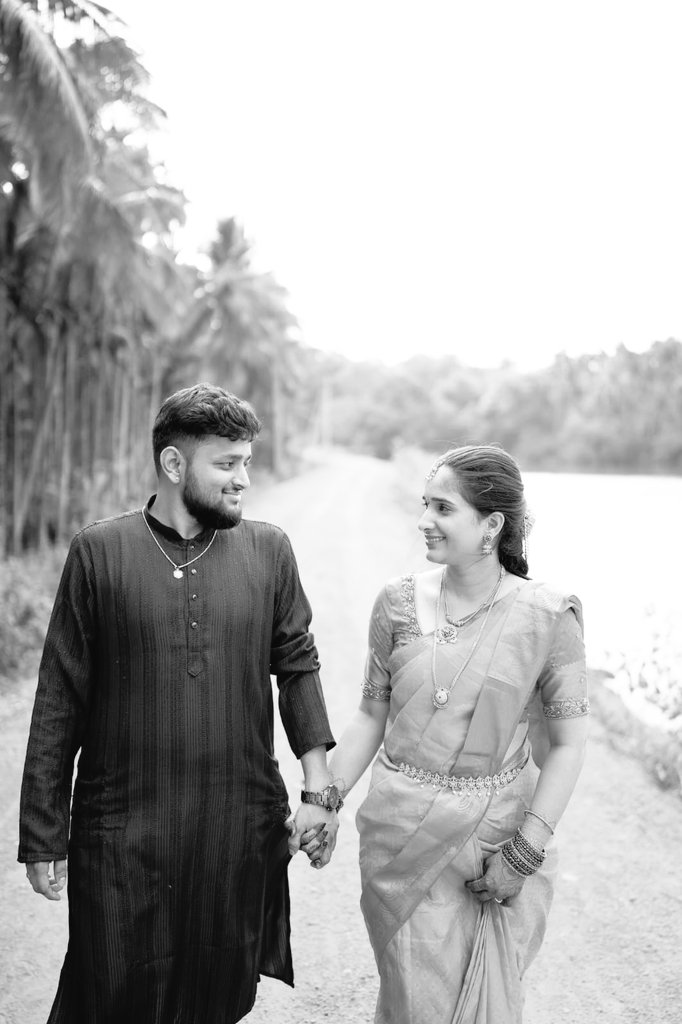 buzzmebhat's tweet photo. Forever starts with this hand in mine
#engaged 💍 https://t.co/gqACU8oc5t