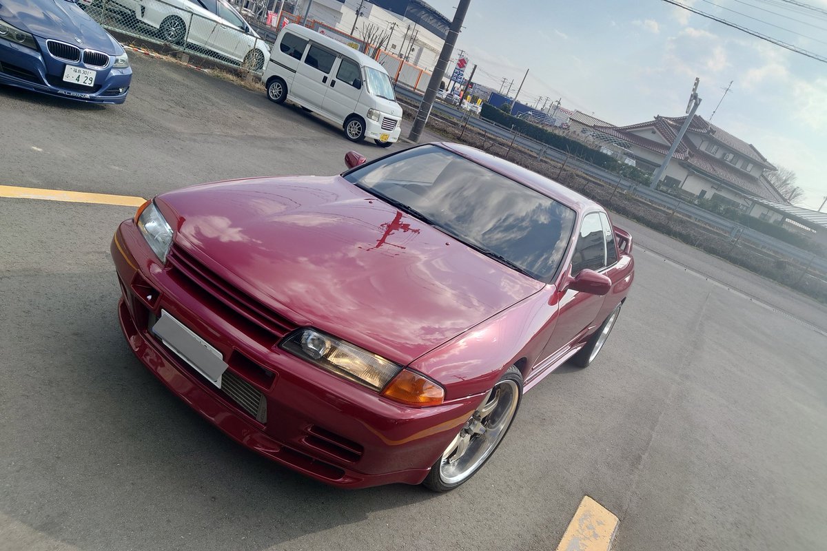 E_WGNC34KAI's tweet photo. とりあえずお店に支払いが済んでちゃんと契約完了したのでまだ納車してないけど改めてご報告〜。

BNR32購入しました〜！
念願かなってのAH3、そして前期型ですw

今まで僕の夢を応援してくださった数多くの皆様、本当にその一言一言が僕の原動力でした！
ありがとうございました！
#BNR32 https://t.co/tA9RJKjULC