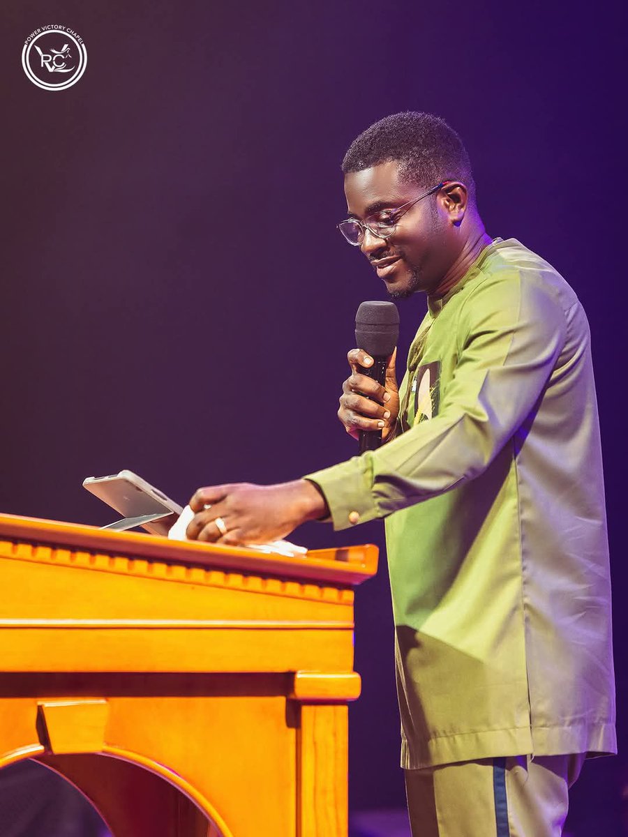 impactcity_gh's tweet photo. "A happy heart is good medicine and a joyful mind causes healing, but a broken spirit dries up the bones" 
Proverbs 17:22 
#PVCGraceTemple
#DailyBreed #WordForToday
#Bible #Christian #Christianity
#JesusSaves #JesusTweets
#Scripture https://t.co/KLPAbbJaV9