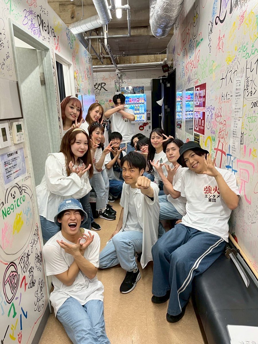 ryouta_SDN's tweet photo. 🔥火曜🔥スクランブル48日目
ご来場いただきました皆様🙇‍♂️
ありがとうございました😊

信じられないですが…
来週が強火のラストです。
また１つの節目です。

最後まで
活動を応援よろしくお願いします🙇

その前に曜日対抗頑張ります。 https://t.co/QWP23iAN81
