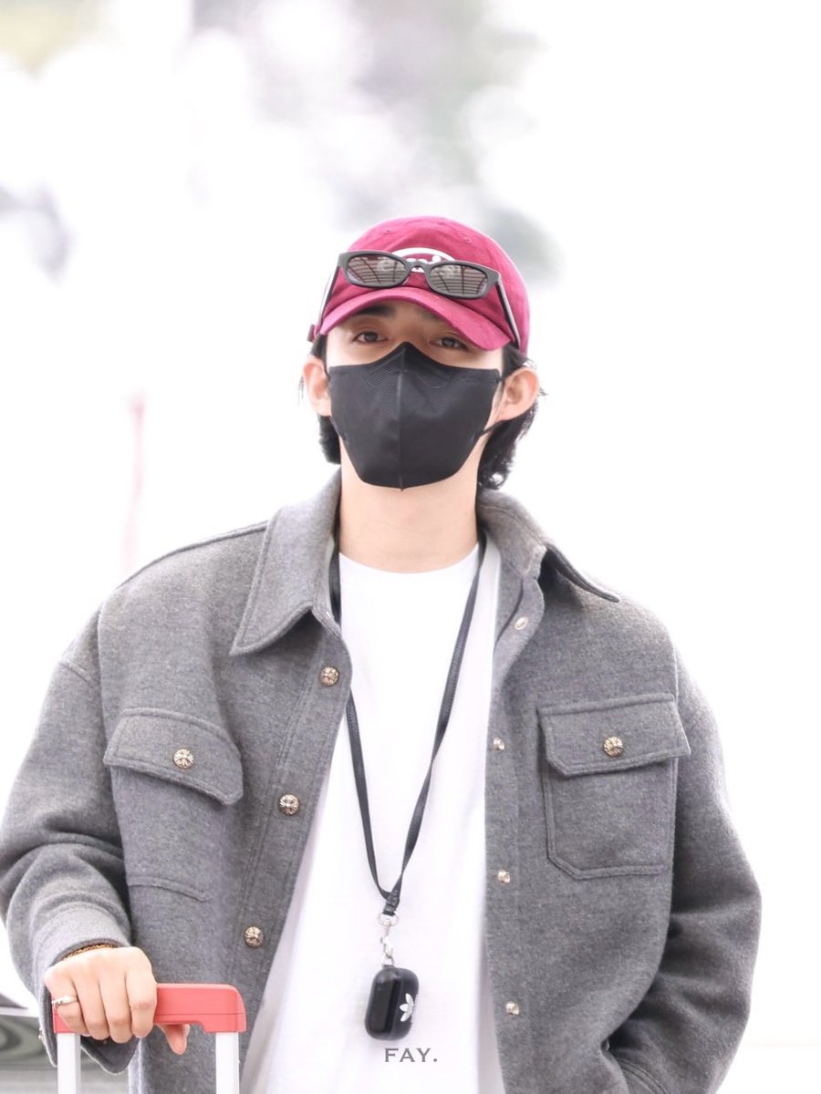 4theonlycoups's tweet photo. 20250423 ICN

#scoups #seventeen https://t.co/XMyvjZPLGh