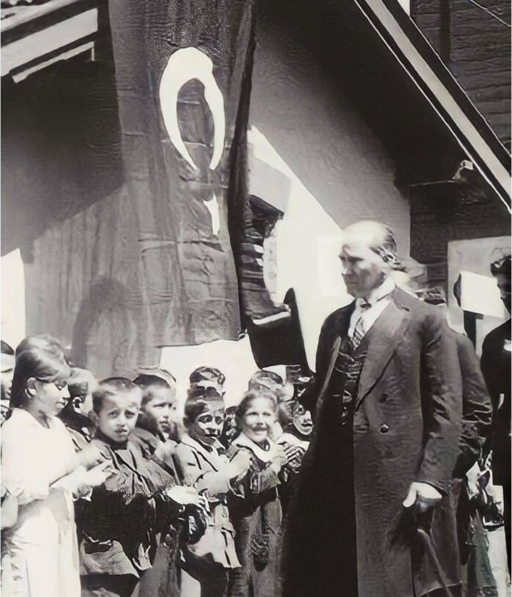 23 Nisan Ulusal Egemenlik ve Çocuk Bayramımız Kutlu Olsun.. Çok büyük bayram bu bayram herkese kutlu olsun, asalım bayrakları.. 🇹🇷