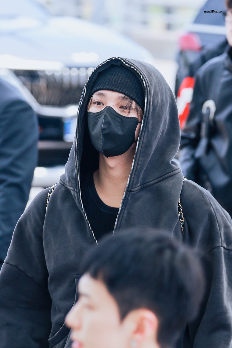 shunamoroll_luv's tweet photo. 250423 ICN  

#세븐틴⁠ ⁠⁠ ⁠#SEVENTEEN⁠  #SVT 
#조슈아 #홍지수 #JOSHUA #ジョシュア