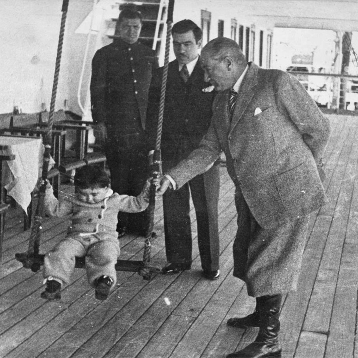 23 Nisan Ulusal Egemenlik ve Çocuk Bayramı kutlu olsun!