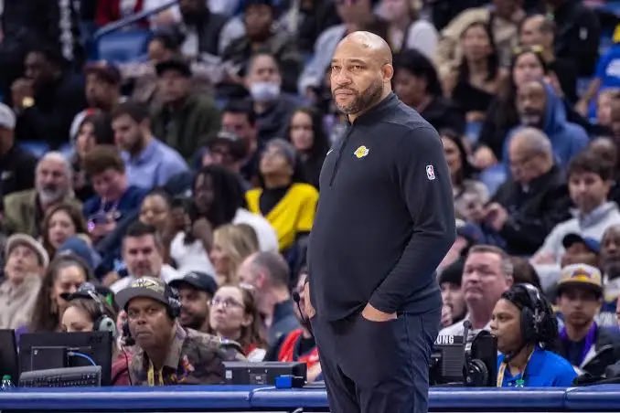 xCocoloso's tweet photo. @TheHoopsDigest What Darvin wouldve done: https://t.co/2E5AeDbqjT