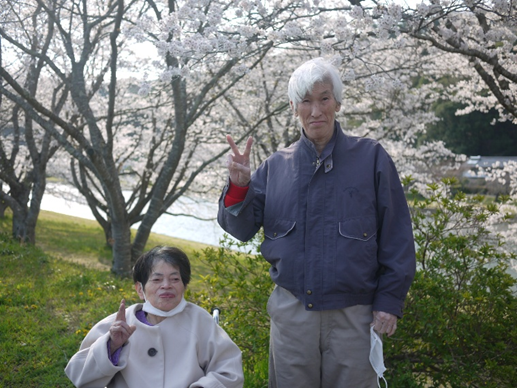smnlighthouse's tweet photo. 三刀屋河川敷公園に花見に出掛けました。
奇麗でとても見頃でした。
＃島根ライトハウス　　　　　　　　　　　　　　　　　　　　　　　　　　　　　　　　　　　　　＃かんなび園　　　　　　　　　　　　　　　　　　　　　　　　　　　　　　　　　　　　　　　　　　　＃花見 https://t.co/51G107UOoi