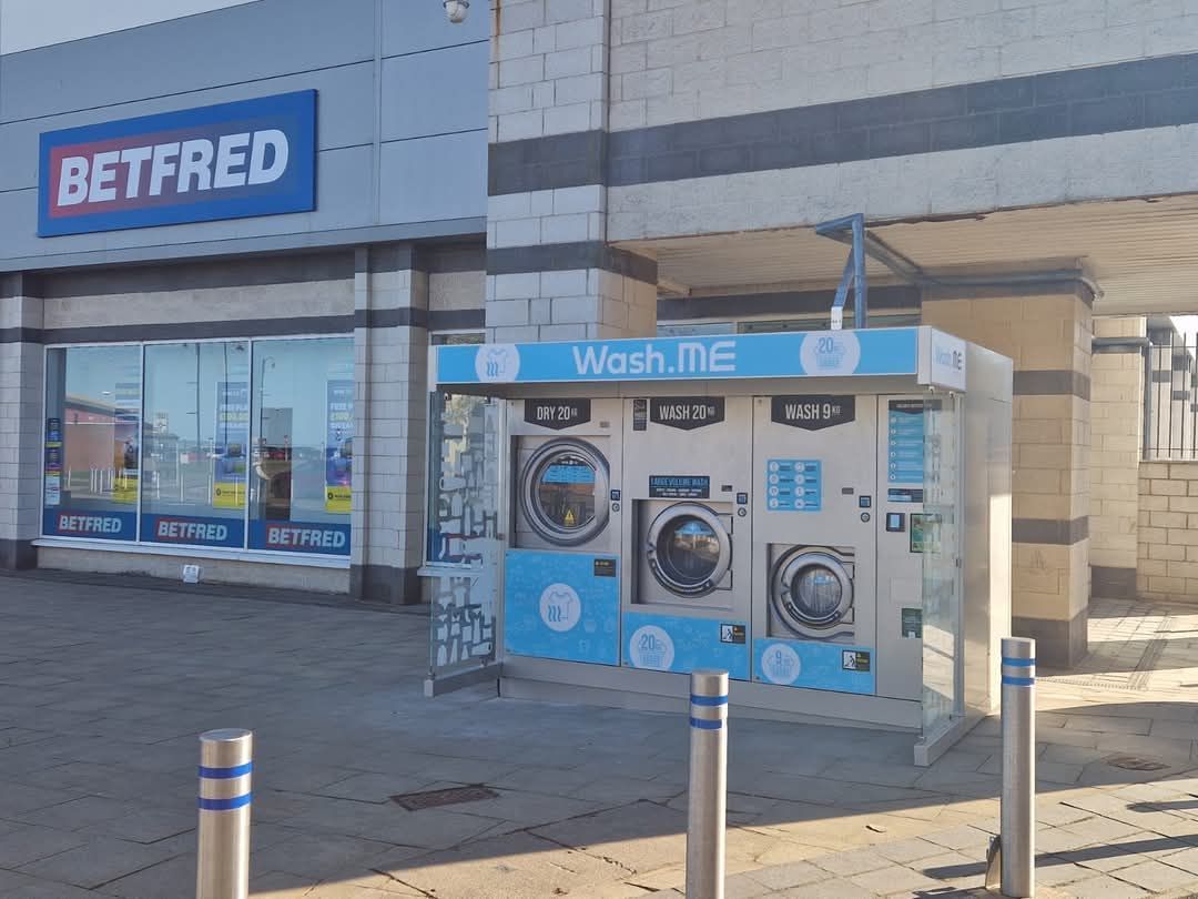 Laundry Just Got Easier! 💦

Wash and dry heavy loads, 24hrs a day, like curtains, duvets, or dog beds while you shop or eat something yummy in the centre.

#ByronPlace #Seaham #Community #Rediscoverlocal #NorthEast #revolution #washmeuk #revolutionlaundryuk