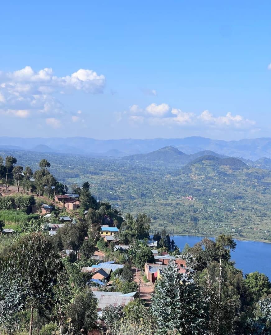 VISIT TWIN LAKES ( Burera and Ruhondo) (@twinlakes100) on Twitter photo Where are you tweeting from!?
Me; Good morning from beautiful TWIN LAKES ,Rwanda 🇷🇼
#TwinLakes
<a href="/visitrwanda_now/">Visit Rwanda</a> |<a href="/RwandaisOpen/">Rwanda Is Open 🇷🇼</a> Where are you tweeting from!?
Me; Good morning from beautiful TWIN LAKES ,Rwanda 🇷🇼
#TwinLakes
<a href="/visitrwanda_now/">Visit Rwanda</a> |<a href="/RwandaisOpen/">Rwanda Is Open 🇷🇼</a>