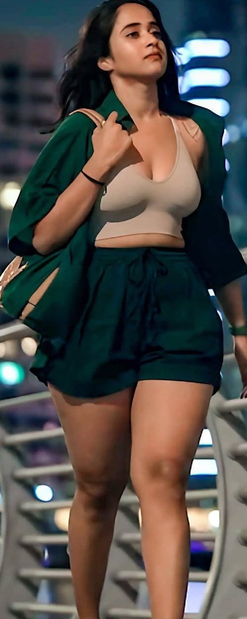 GpMgpSxa0AAbSm4?format=jpg&name=large