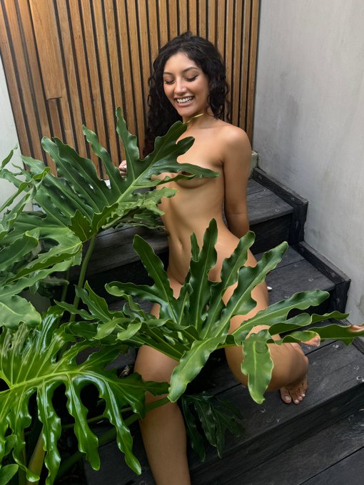 Watch jasminx ✨'s leaked NSFW photo on TwXstars