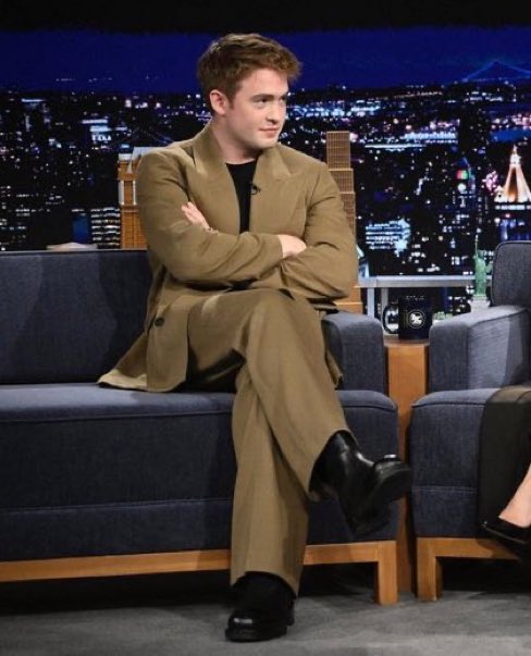 daily kit connor tweet media