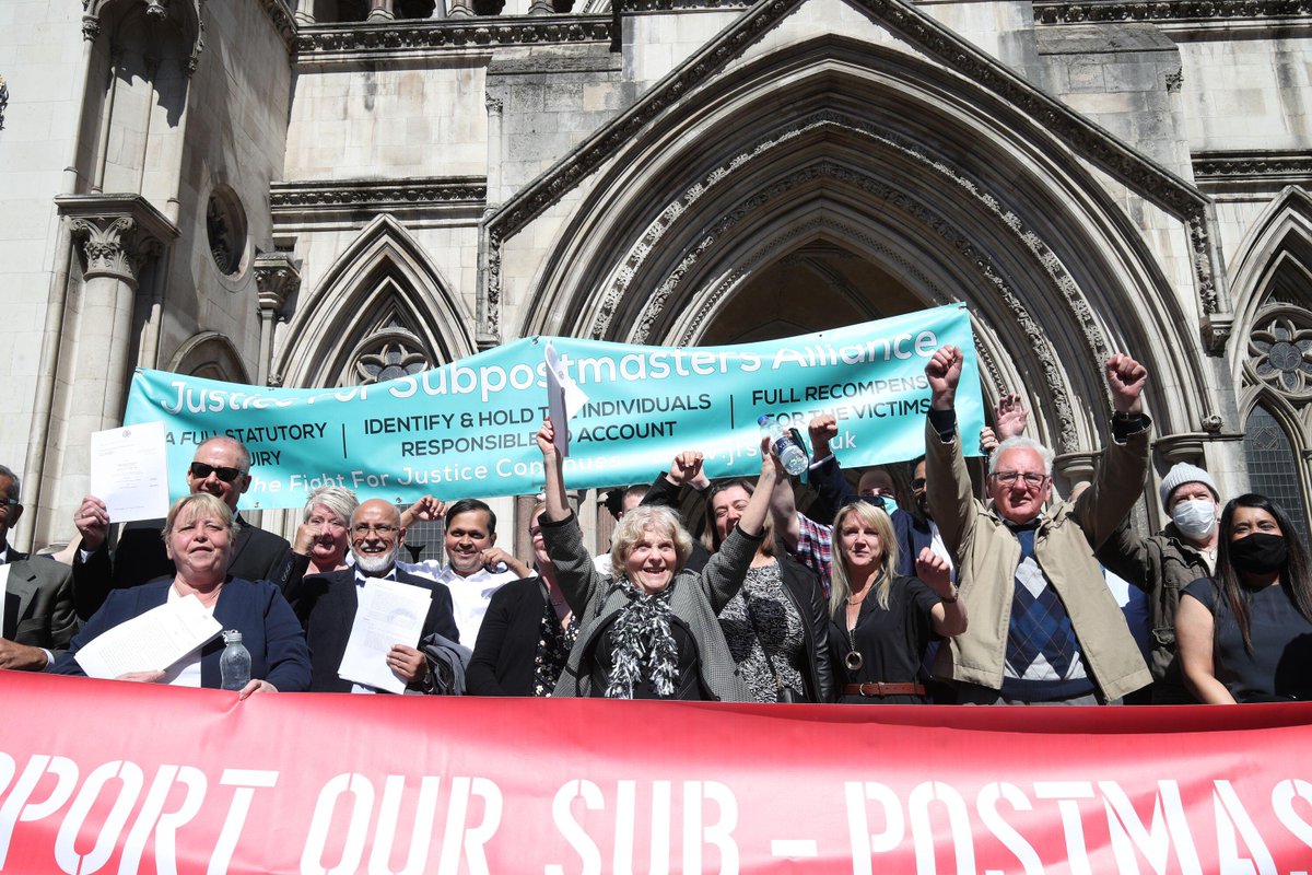 Four years ago today, on 23 April 2021, 39 Subpostmasters had their convictions quashed at the Court of Appeal, leading to unforgettable scenes outside court. (Pic: Alamy)

postofficetrial.com/2021/04/court-…