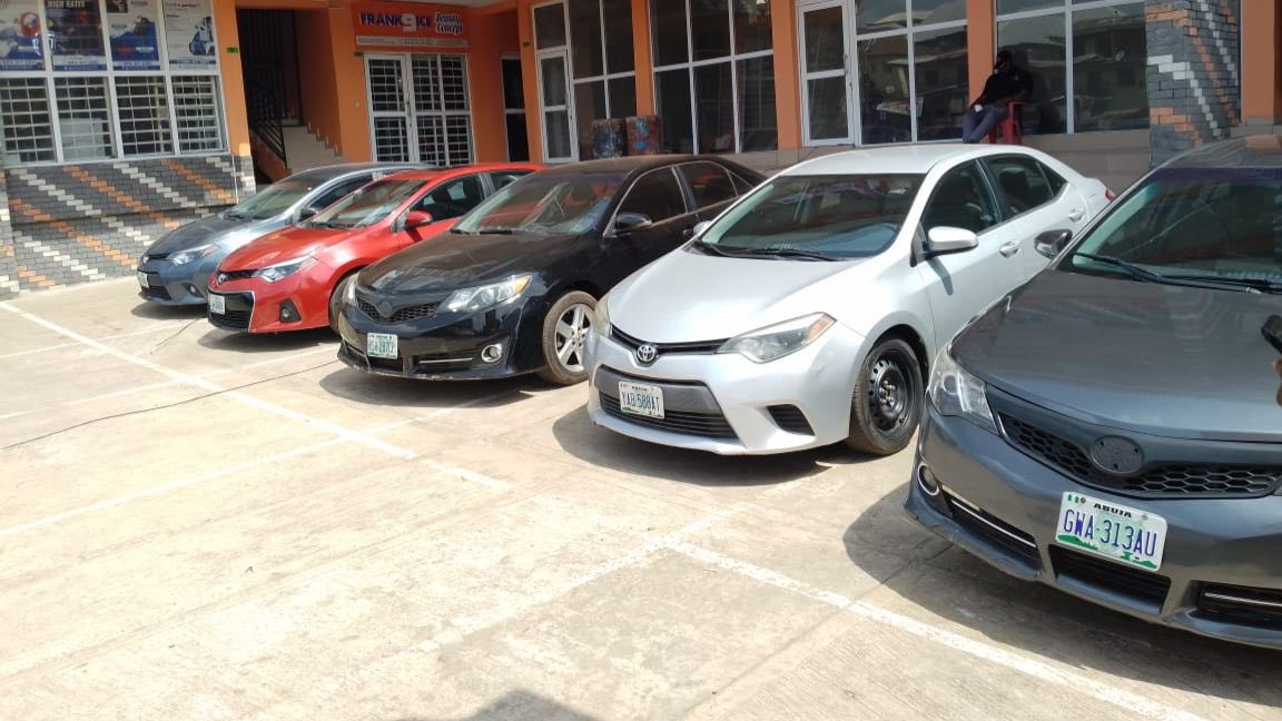 GiddyShop's tweet photo. Need a ride in Enugu? 
Giddyshop Car Rentals has you covered!

Sleek, reliable &amp; affordable cars for daily, weekly, or monthly use.
Pick-up &amp; drop-off available.

DM: +2348072009224

#Giddyshop #CarRentalEnugu #RideWithGiddyshop #EnuguRides https://t.co/iujv7meY5I