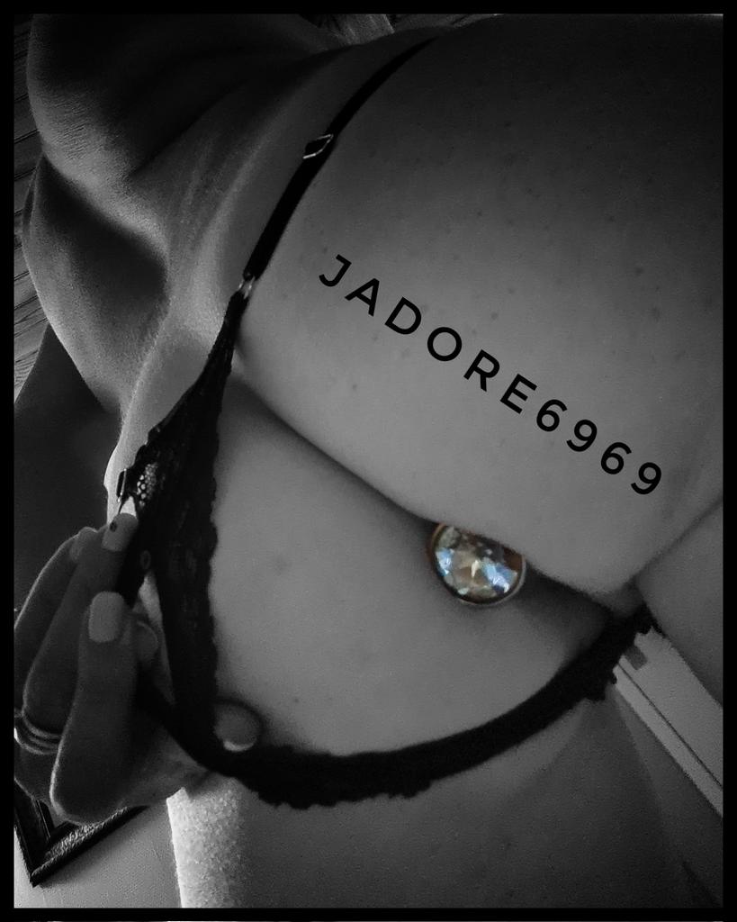 <a href="/PartageDefiHot/">PartageDéfiHot</a> On participe...plug et lingerie