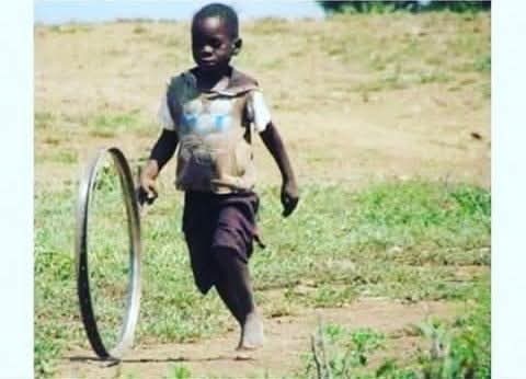 VicentiAndrea's tweet photo. Kiberiti kimoja, sukari robo na change 🎶🎶
Kiberiti kimoja, sukari robo na change 🎶🎶
Kiberiti kimoja, sukari robo na change 🎶🎶
Kiberiti kimoja, sukari robo na change 😂😂😂😂
 Inanikumbusha mbali sana hii https://t.co/pYtSuS4OEP