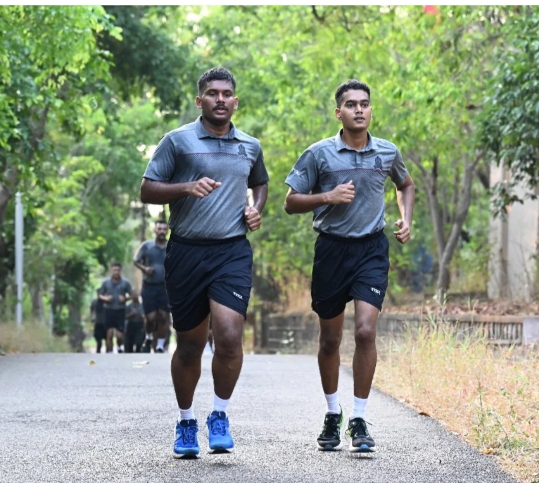 Two friends from Hyderabad ‘race’ their way into UPSC top 50 list

During their time at the Sardar Vallabhbhai Patel National Police Academy (SVPNPA) in #Hyderabad, Banna Venkatesh and Jayasimha Reddy Ravula, ran several races. What helped them finish these runs with ease was