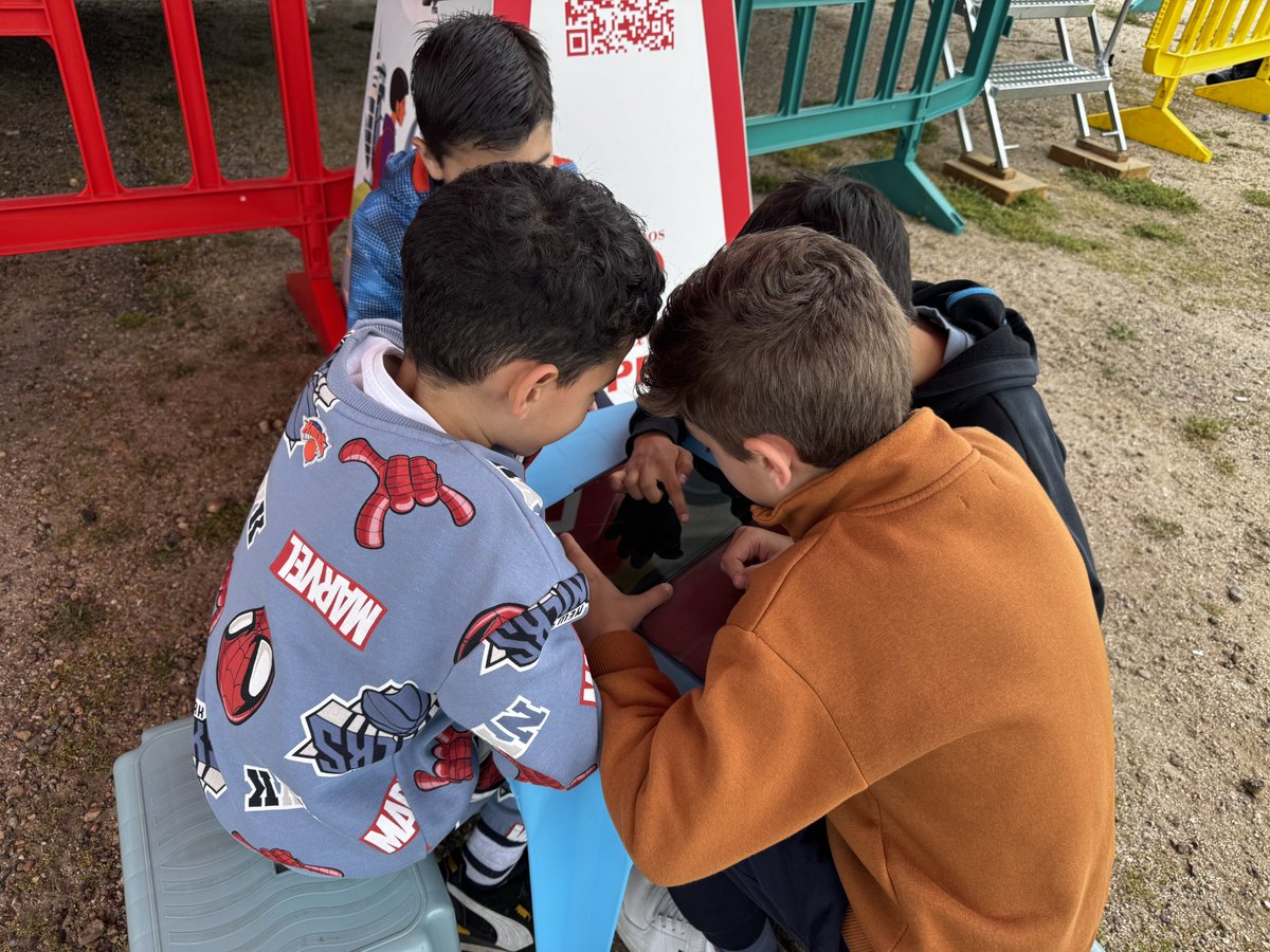 El 22 de abril 2º,3º y4º de premiaría hemos participado en la actividad  "Caravana PLANETA ODS", una actividad gratuita promovida por FUNDACIÓN MAPFRE en colaboración con el Ayuntamiento de Mérida.