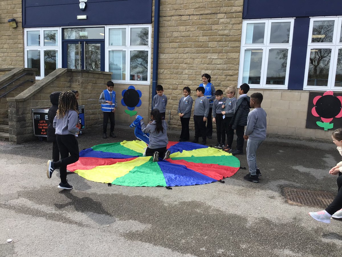 Richard Taylor (@activesports10) on Twitter photo :Sports...<a href="/HOLYCROFTPRIM/">Holycroft Primary School</a> <a href="/CommandoJoes/">Commando Joe's</a> Junior Joes delivering their first lunchtime session to KS2 :Sports...<a href="/HOLYCROFTPRIM/">Holycroft Primary School</a> <a href="/CommandoJoes/">Commando Joe's</a> Junior Joes delivering their first lunchtime session to KS2