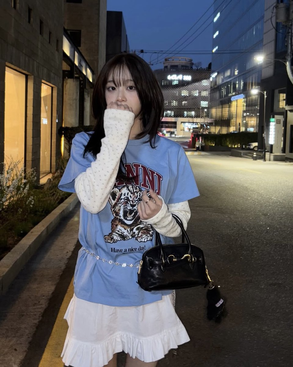 츄깅이의 선택을 받은 영광스런 날이 오다 …🤍

#RT 한 분께 플로럴 롱슬리브티(크림)를 드립니다💭

재입고는 예정에 없었지만!!!
정말 많은 분들께서 재입고 요청을 주셔서🥹
너무나도 감사한 마음에 소량 재입고합니다 ! ! !

다시 한번 레이크를 사랑해주신 
모든 분들께 진심으로 감사드립니다👼