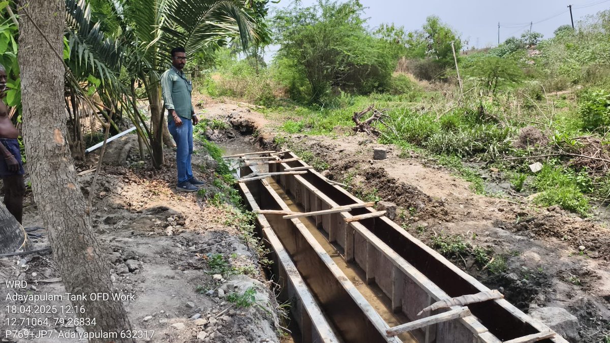 TNIAMProject's tweet photo. The OFD work in Adayapulam Tank is in progress, under Cheyyar Sub-basin in TNIAMP Phase-3, Package No.1, LOT No.3...
@Worldbank @WorldBankWater @WBPubs @WorldBankIndia @WBG_Climate @tamilnadu_wrd
#ArtificialRechargeWells
#FloodProtection
#IrrigationEfficiency
#IrrigationWaterManagement
#IrrigationSystemsModernization
#IrrigationInfrastructureRehabilitation
#SustainableIrrigation
#RiverSubBasin
#OnFarmDevelopment
#RiverBasinManagement
#WaterResources
#WaterManagement
#WaterConservationMethods
#WaterUseEfficiency
#WaterUserAssociation