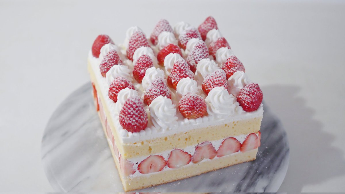 イチゴのスペシャルケーキ