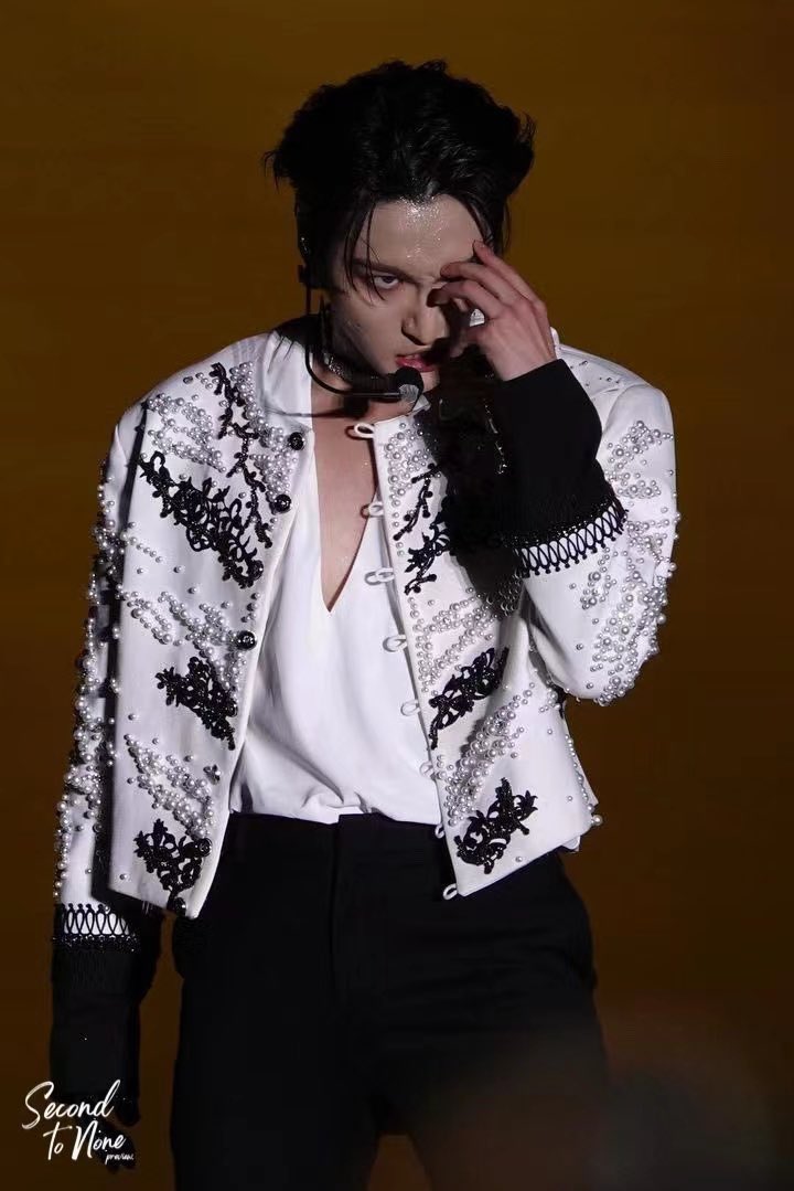 icypuertea's tweet photo. when he #frowns https://t.co/Fqw3D8Hxck