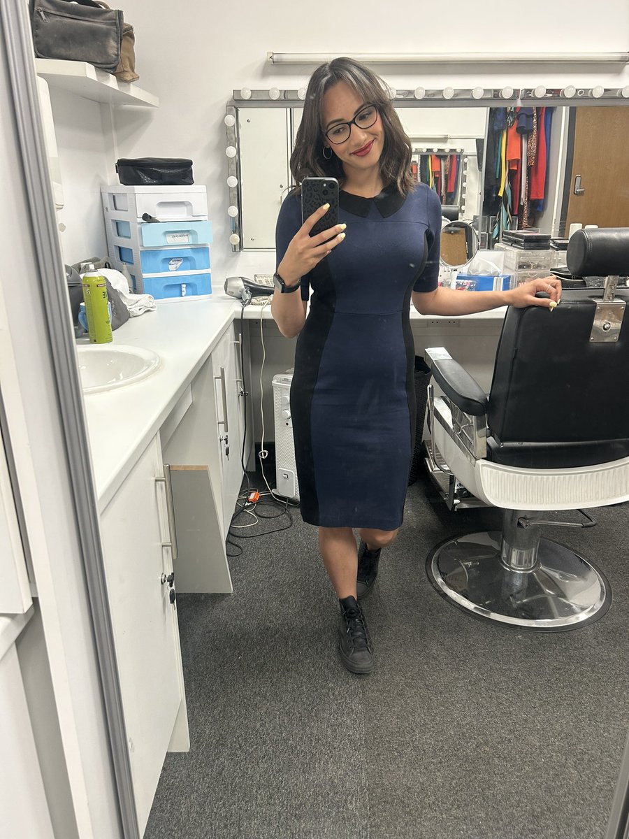 G’morningggg!! You ever have one of those nights sleep where you blink and then it’s time to get up? That’s what I had last night 🫠 Anyway glasses are out in force today 🤓as I bring you the latest news <a href="/RobRoseTweets/">Rob Rose🌦️</a> has the weather 🌥️ Join us if you can <a href="/BBCOne/">BBC One</a> <a href="/bbcemt/">BBC East Midlands</a> 💕📺