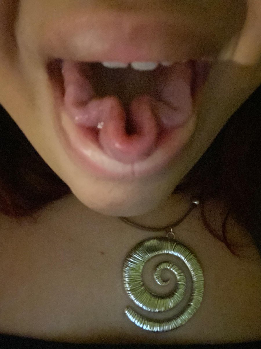 cosmicspacesex2's tweet image. i mysteriously gained this ability after eating box for the first time