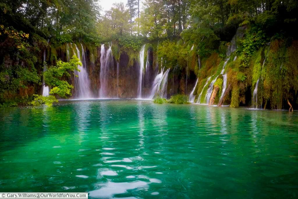 OurWorldforYou's tweet photo. A few years ago, we toured the enchanting country of Croatia & visited some amazing places. Six of which were UNESCO sites; if you’re planning a trip to the shores of the Adriatic, try & squeeze in a few of these locations @Croatia_hr #CroatiaFullOfMagic https://t.co/Ip3RoTb1JI https://t.co/RJPMRcyENI