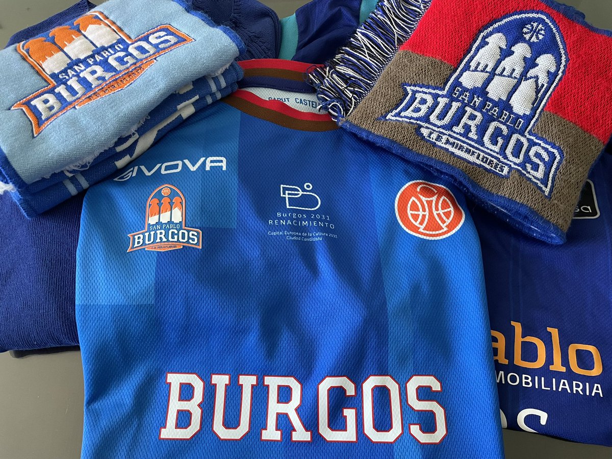 Por aquí que no se diga que no hacemos los deberes <a href="/Merichelsalas/">Mchl Sls </a> ya tengo hasta lo tuyo. Todos de azul 💙