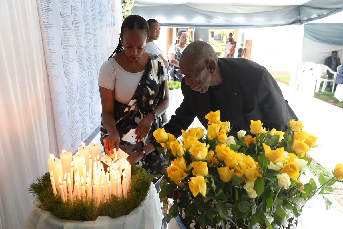 Uyu munsi tariki 23.04.2025 abanyamuryango ba @UnityClubRW bifatanyije n’Ababyeyi b'Intwaza  batuye mu rugo rw'Impinganzima ya Huye mu gikorwa cyo  Kwibuka ku nshuro ya 31 Jenoside yakorewe Abatutsi mu 1994.

Ni umwanya w’ihumure n' urukundo ku babyeyi bacu bakomeje kuba